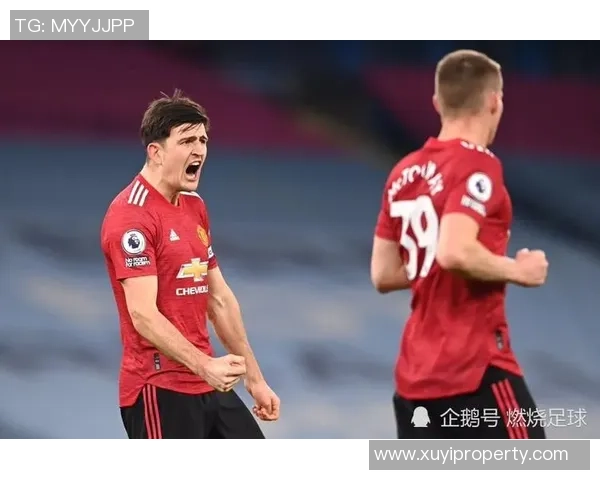 足球女主持人意外遭球星亲吻现场反应引发热议瞬间成话题焦点